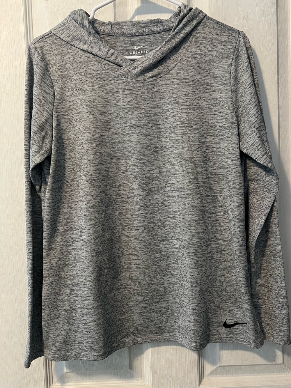 Nike Dri-Fit Heather Gray Woman’s Hooded Long Sleeve top Size M